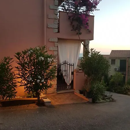 Hotel Mistral House 1 Badesi