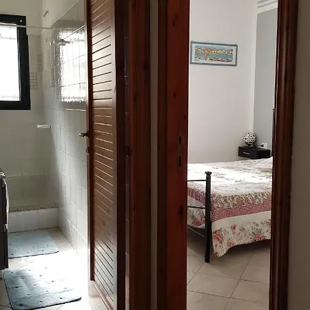 Mistral House 1 3*